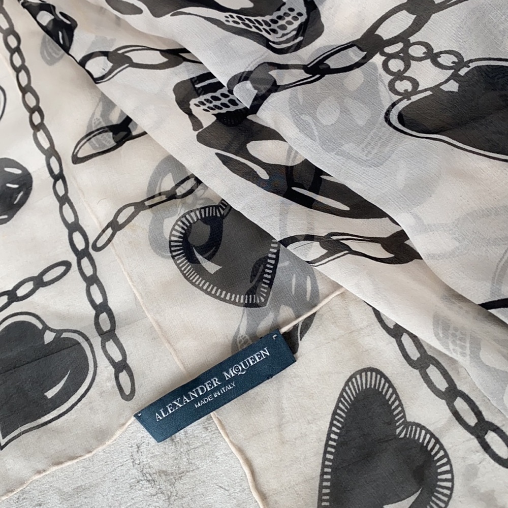 Alexander McQueen Scarf - Picture 4 of 6